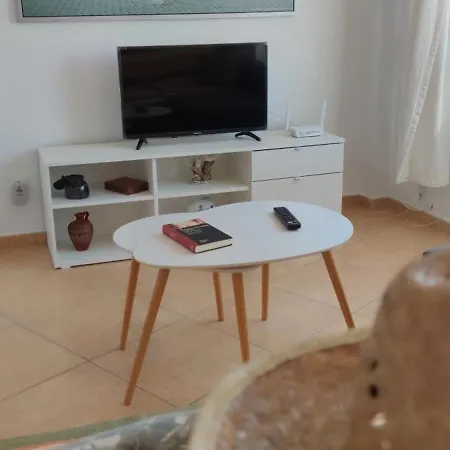Relajate Cerca Del Mar, Con Vistas A Termas Romanas アパート フエンヒロラ