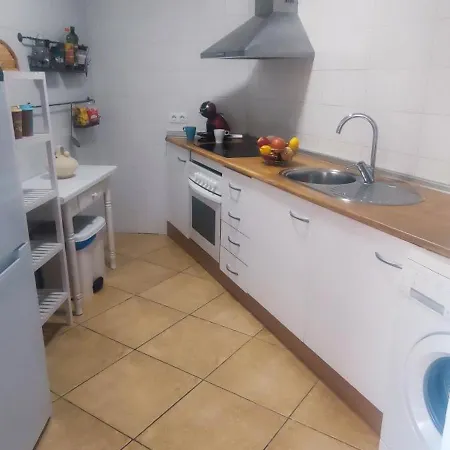 Relajate Cerca Del Mar, Con Vistas A Termas Romanas