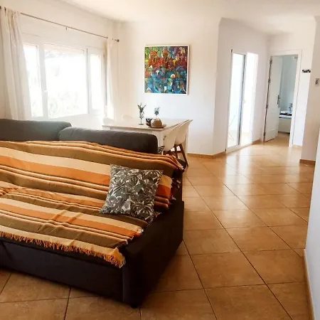 Relájate Cerca Del Mar, Con Vistas A Termas Romanas Apartamento